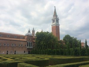 Der Turm der Abtei San Giorgio Maggiore Venedig von oben